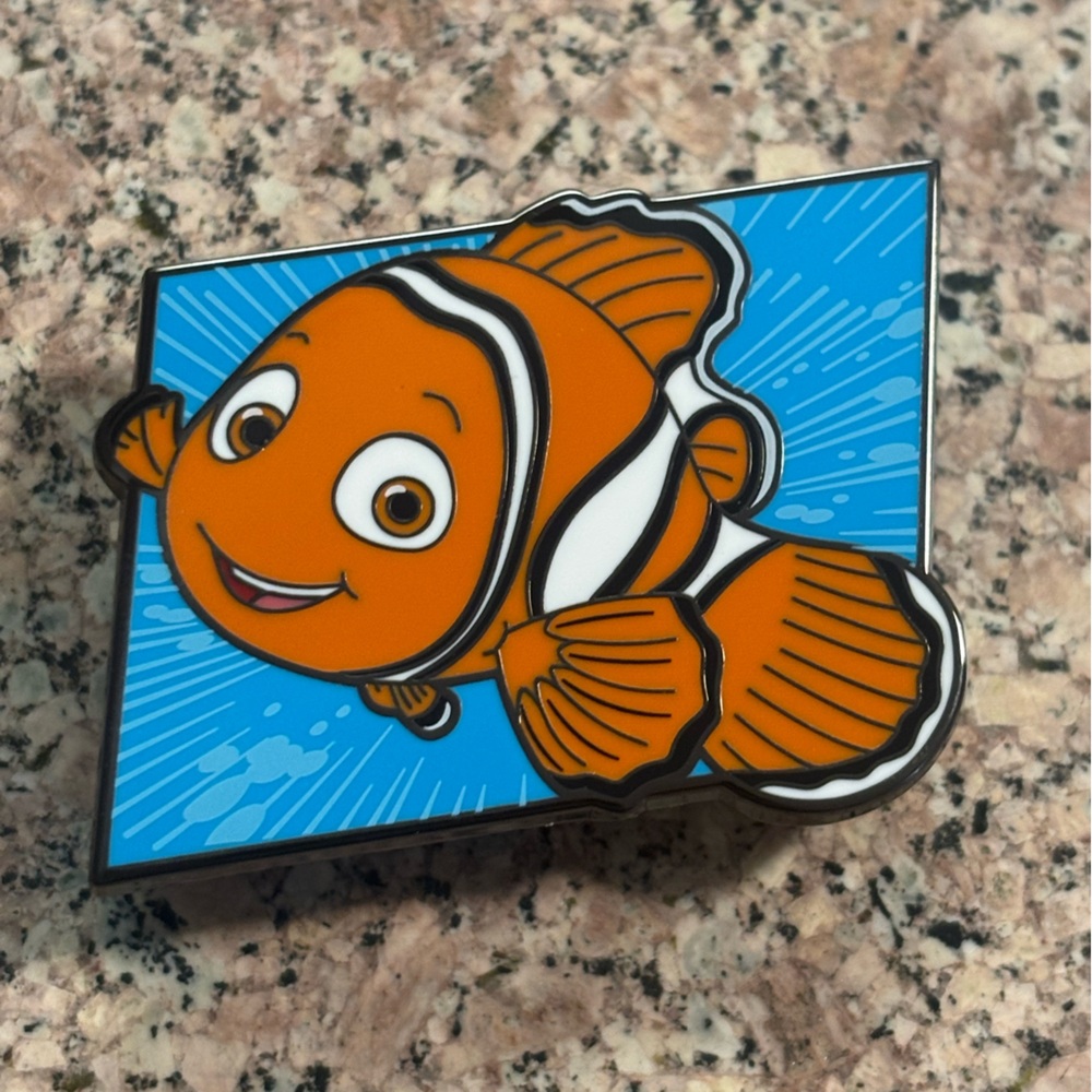 Disney Pixar Collectible Blind Box Enamel Pin -Nemo
Opened